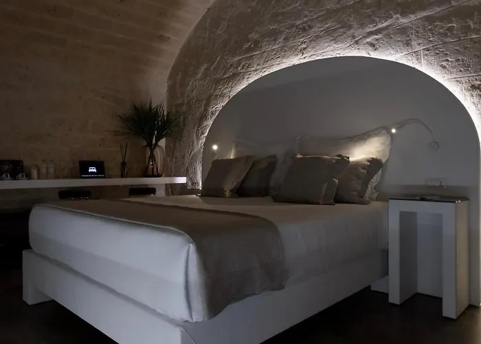 בית הארחה The Saint בארי